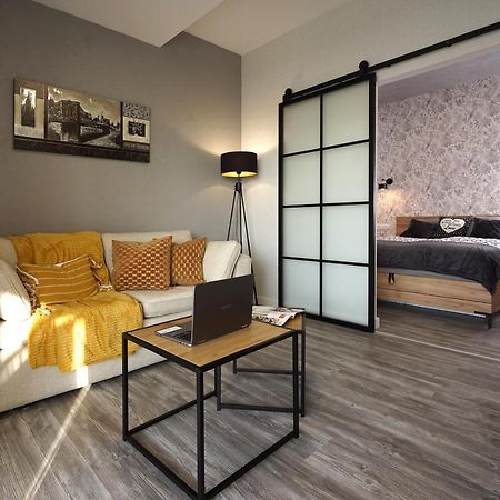 Apartament Przy Plantach Nowy Sącz Esterno foto