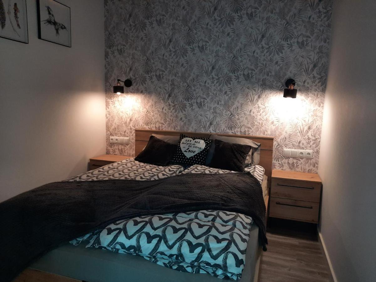 Apartament Przy Plantach Nowy Sącz Esterno foto